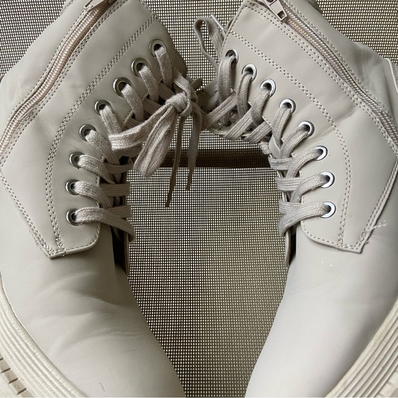 GUC JustFab US Sz-8 Combat Boots- Lace & Zipper, Creamy White, Silver Lace Rivet - Picture 12 of 15